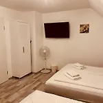 بنسيون إيشيل بيت ضيافة روست