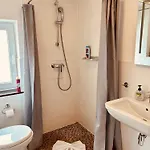 بنسيون إيشيل بيت ضيافة 4*
