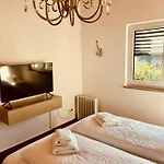 بنسيون إيشيل 4*