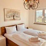 بنسيون إيشيل 4*