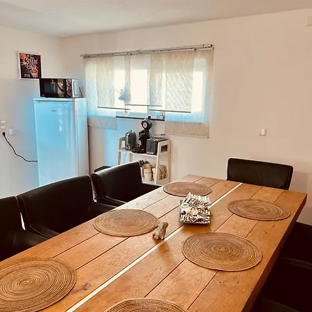 בית הארחה Eichel