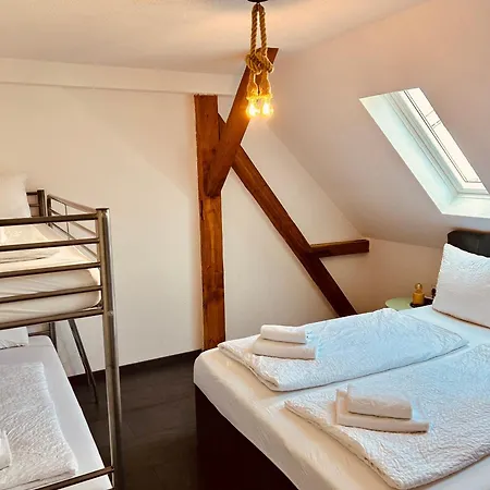 Eichel בית הארחה 4*