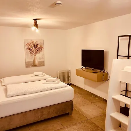 Eichel בית הארחה רוסט