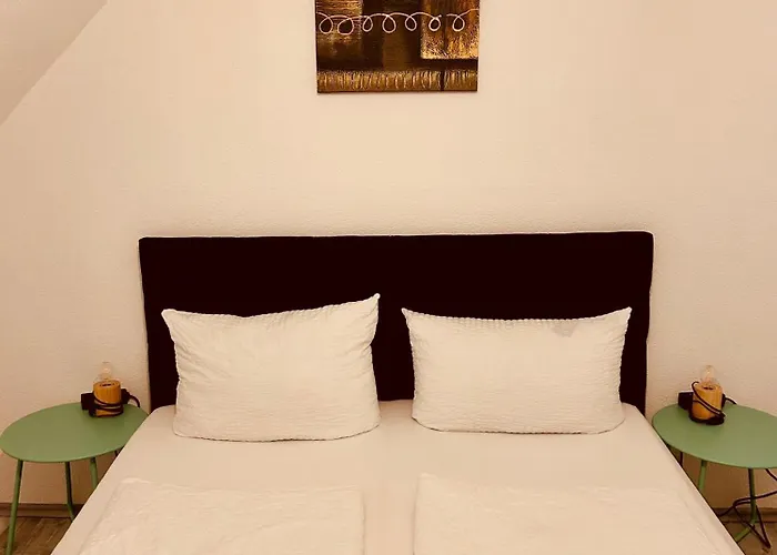 Konukevi Eichel Rust